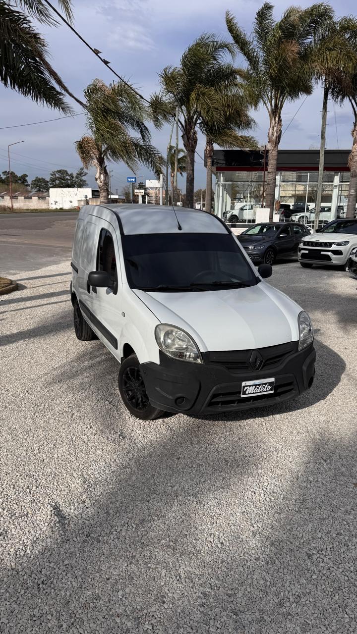 RENAULT - KANGOO PH3 CONFORT  1.6  - MANUAL  - 2015